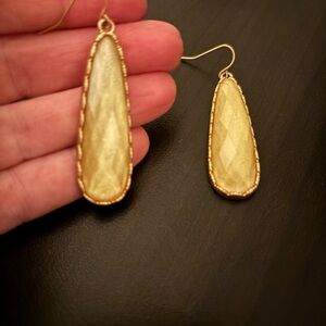 Vintage Elegant Gold Drop Earrings